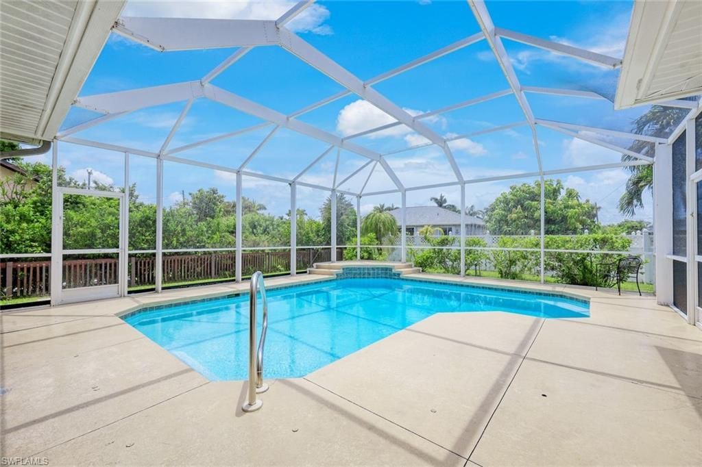 3756 SE 1st Ave , Cape Coral, FL 33904 Photo