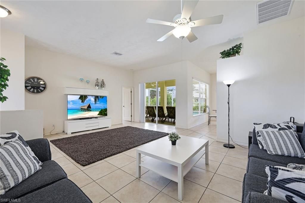 3756 SE 1st Ave , Cape Coral, FL 33904 Photo