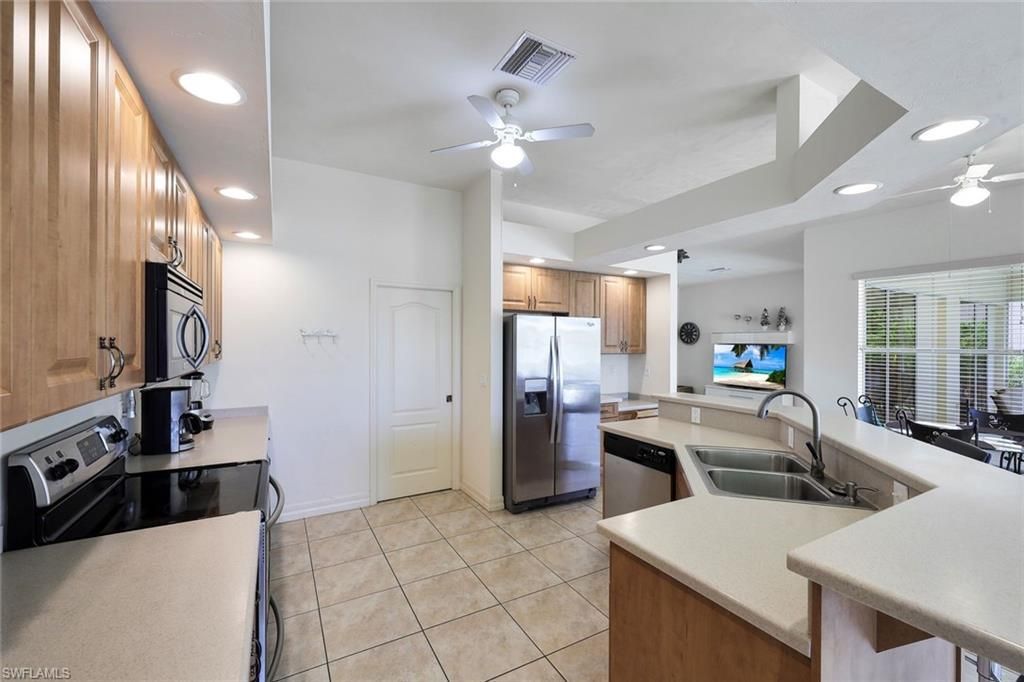 3756 SE 1st Ave , Cape Coral, FL 33904 Photo