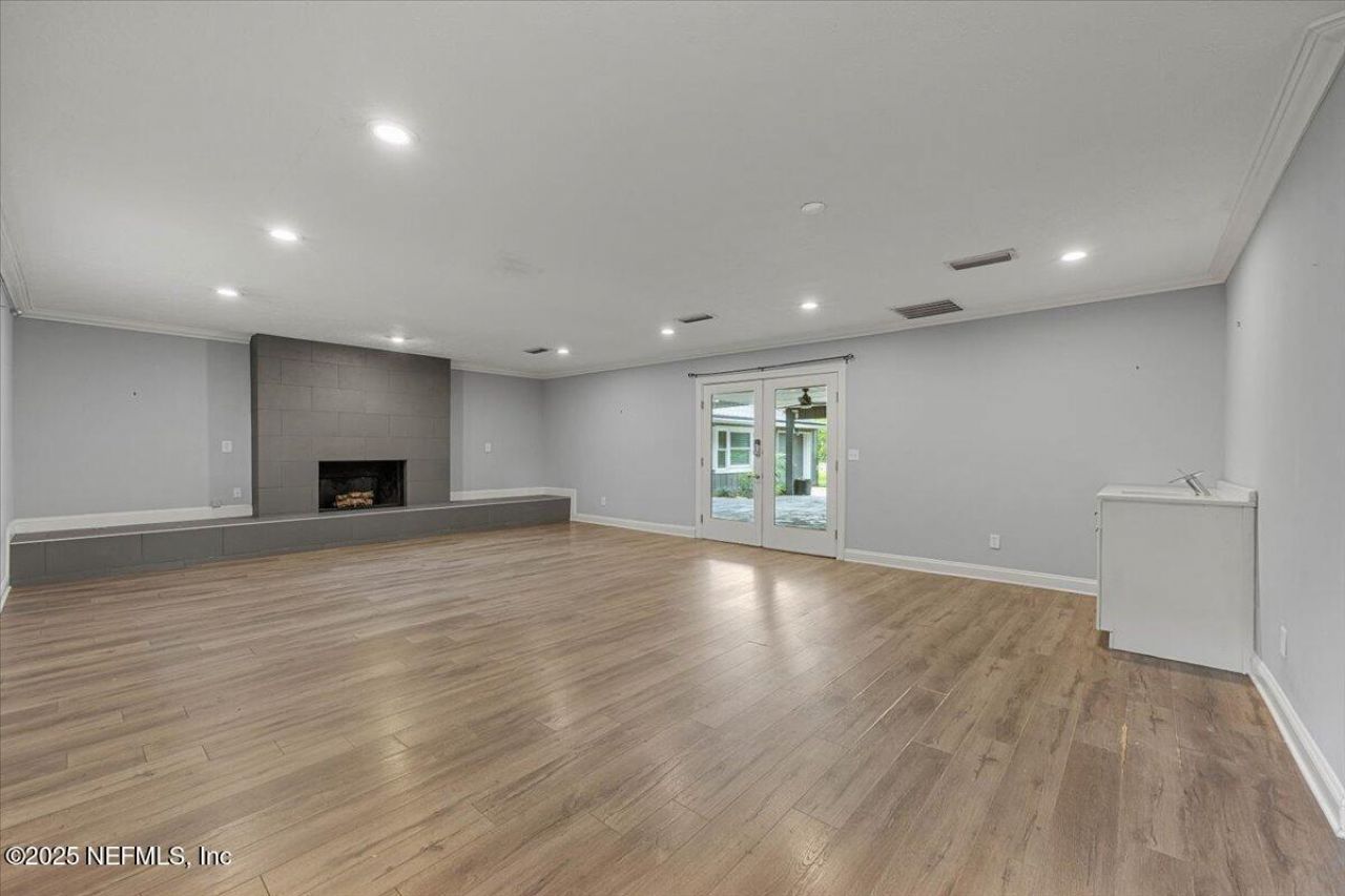 1140 Hickman Road, Jacksonville, FL 32216 Photo