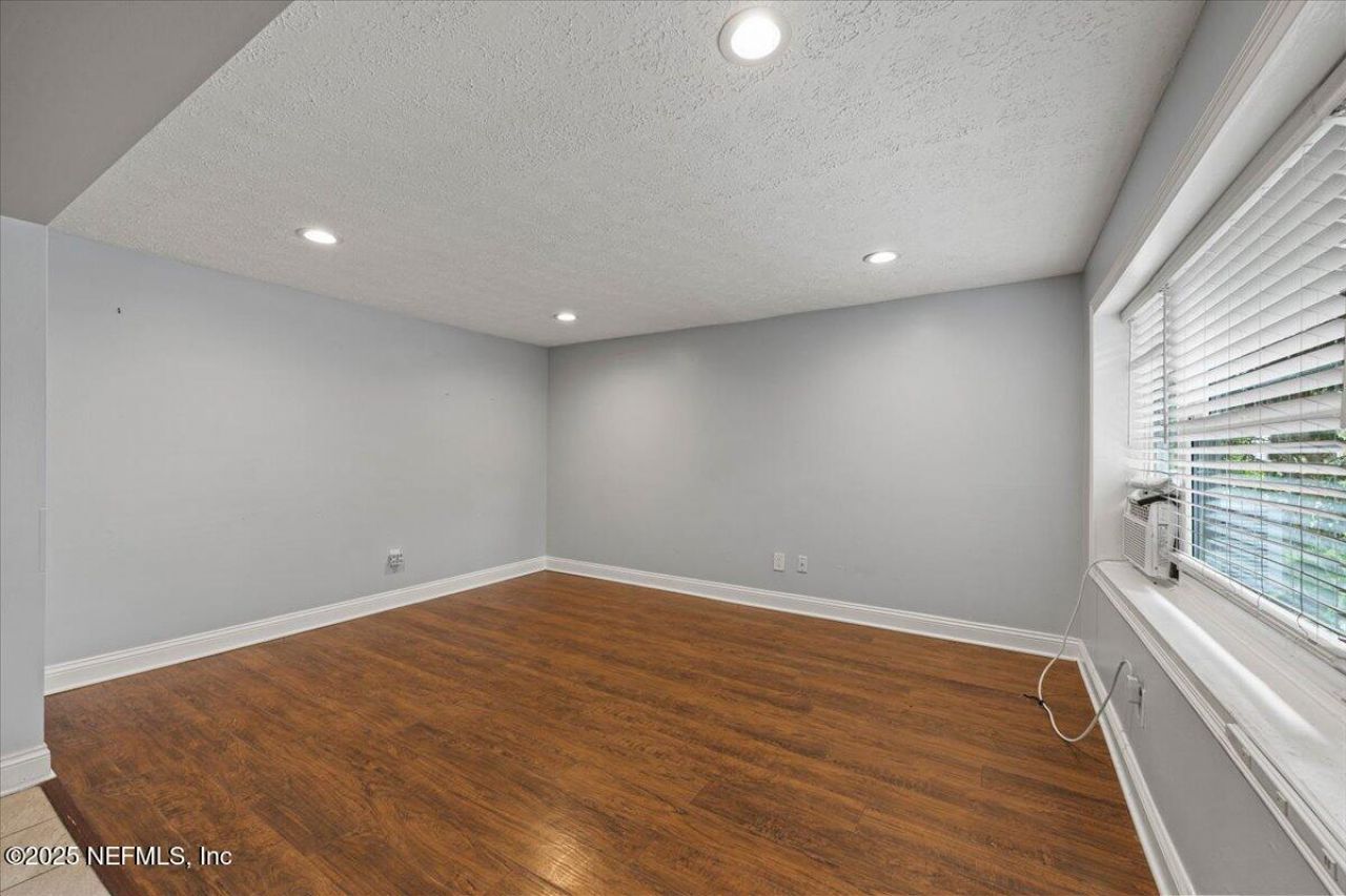 1140 Hickman Road, Jacksonville, FL 32216 Photo