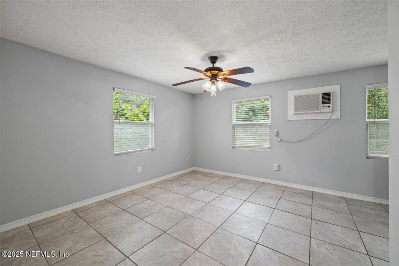 1140 Hickman Road, Jacksonville, FL 32216 Photo