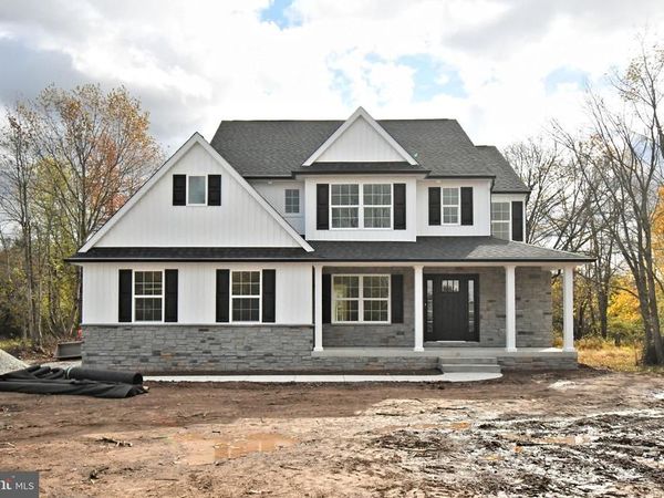 638 GILBERTSVILLE ROAD, GILBERTSVILLE, PA 19525