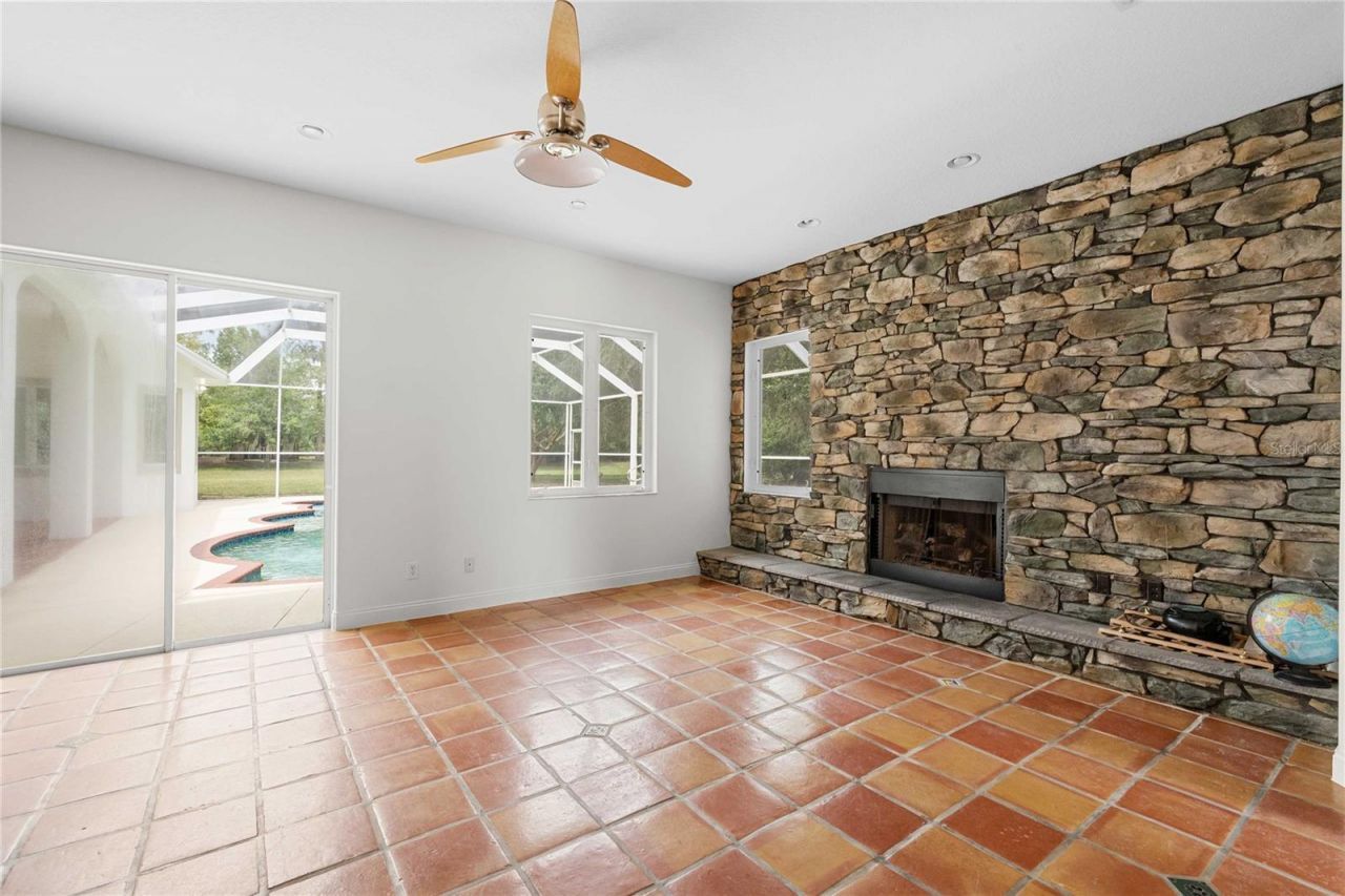 17401 S Highway 475, Summerfield, FL 34491 Photo