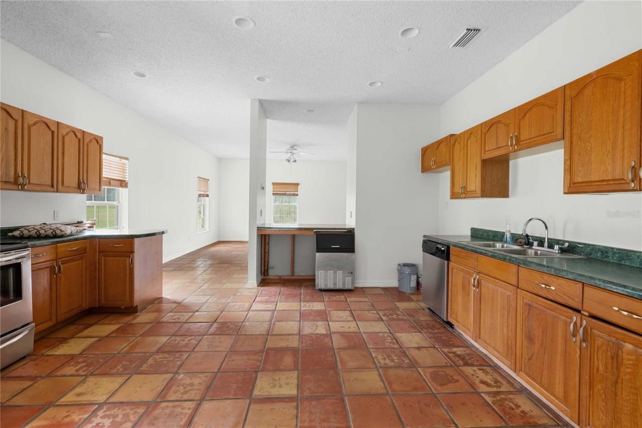 17401 S Highway 475, Summerfield, FL 34491 Photo