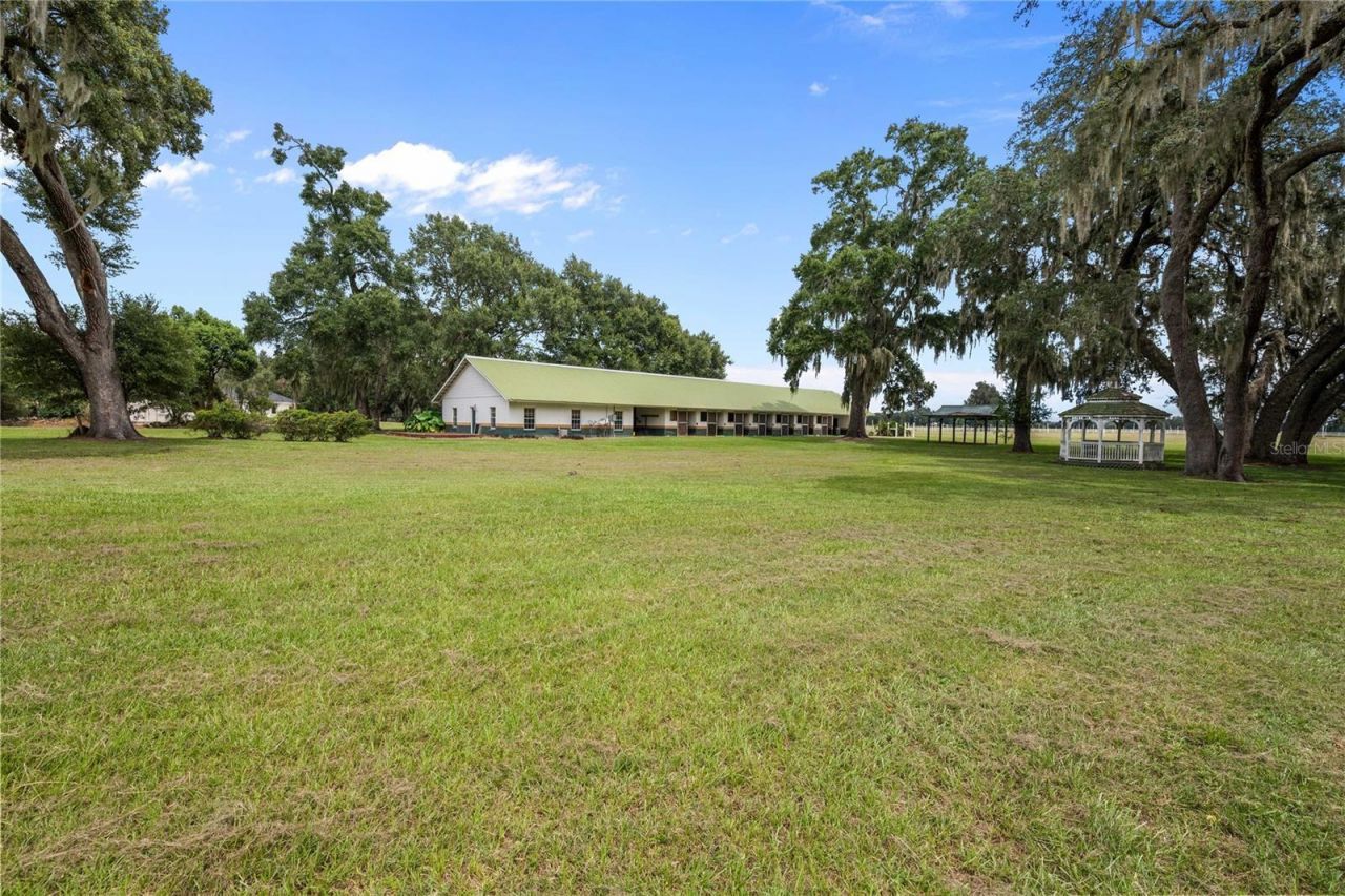 17401 S Highway 475, Summerfield, FL 34491 Photo