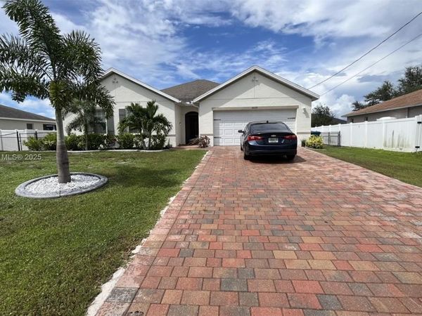 2829 NW 7 TERRACE, Cape Coral, FL 33993