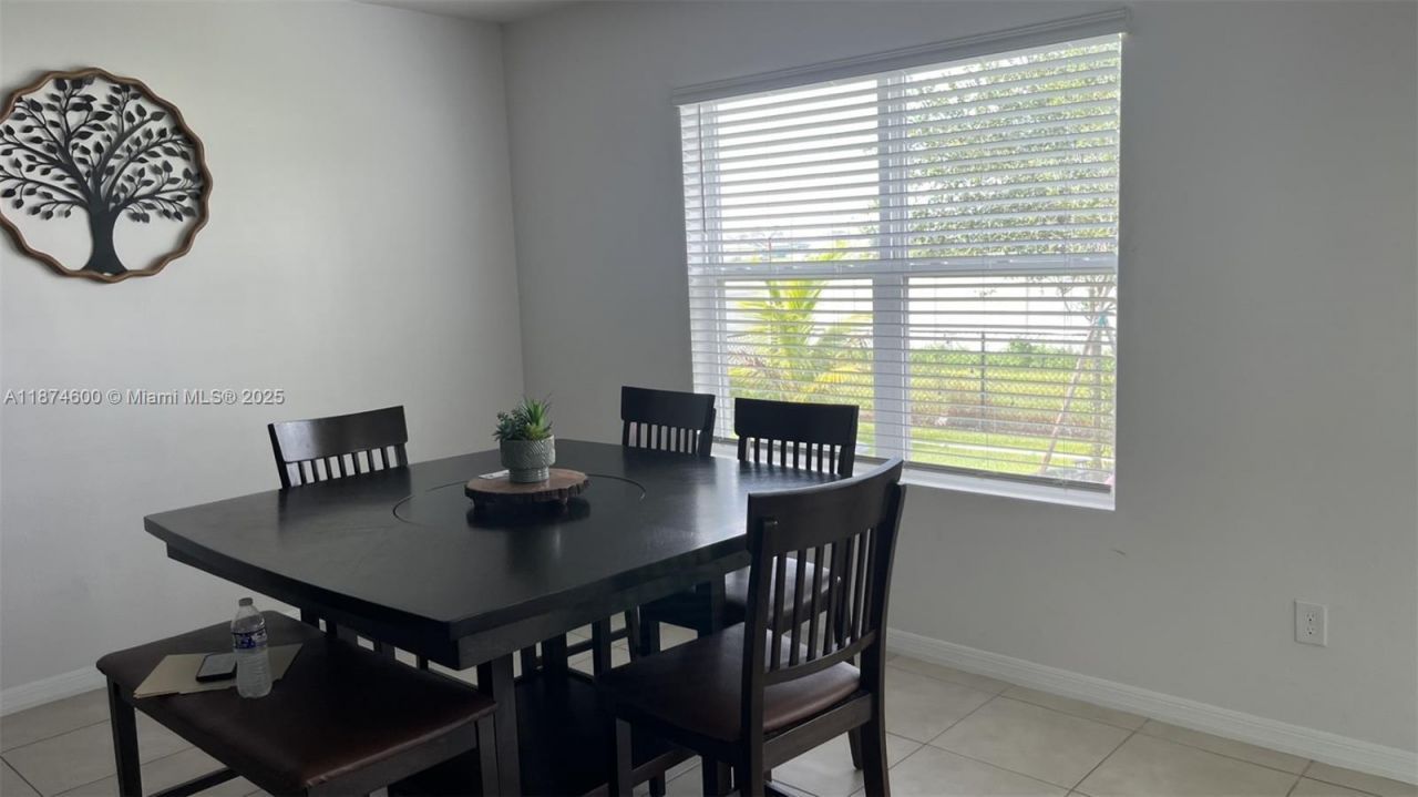 2829 NW 7 Terrace, Cape Coral, FL 33993 Photo