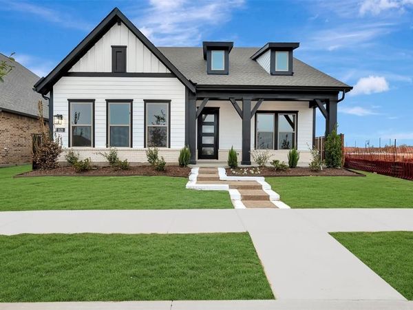 1121 Painted Lady Drive, Crowley, TX 76036