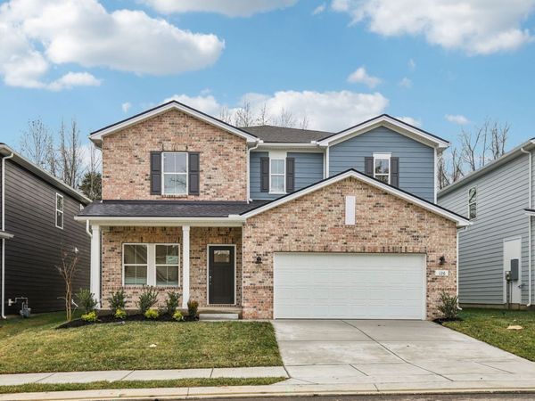 126 Vanguard Drive, La Vergne, TN 37086