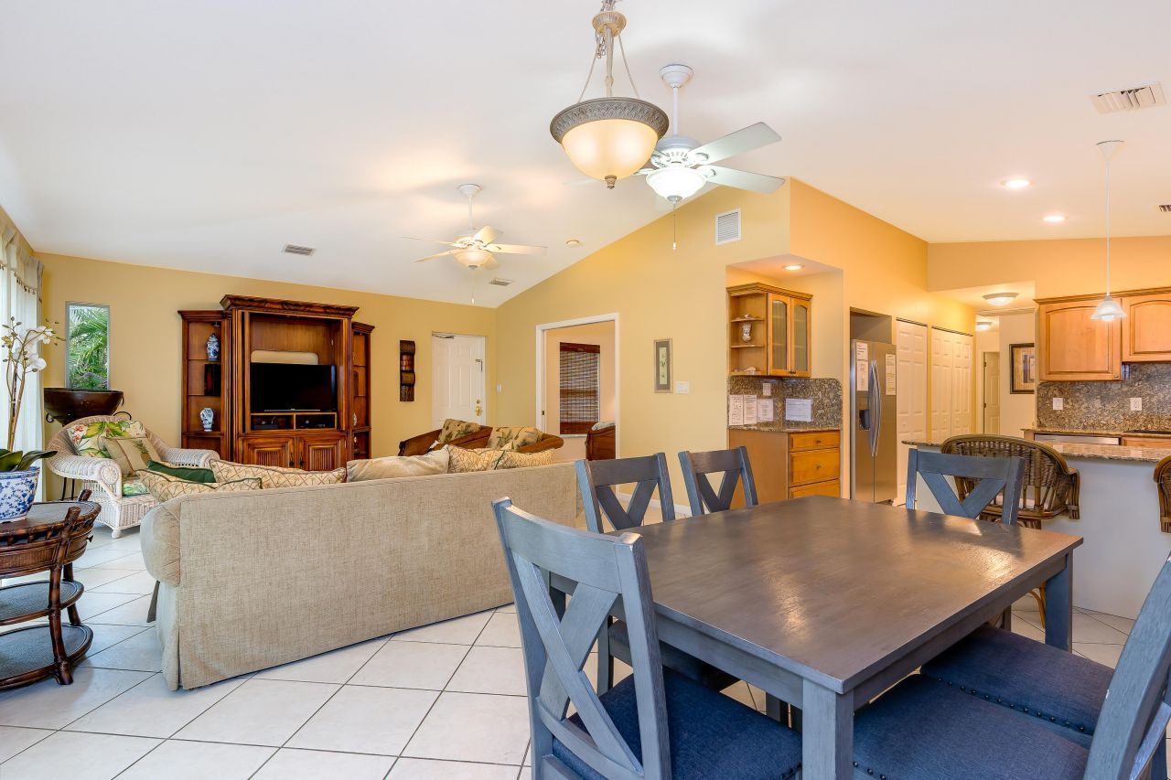 260 Sadowski Causeway, Key Colony, FL 33051 Photo