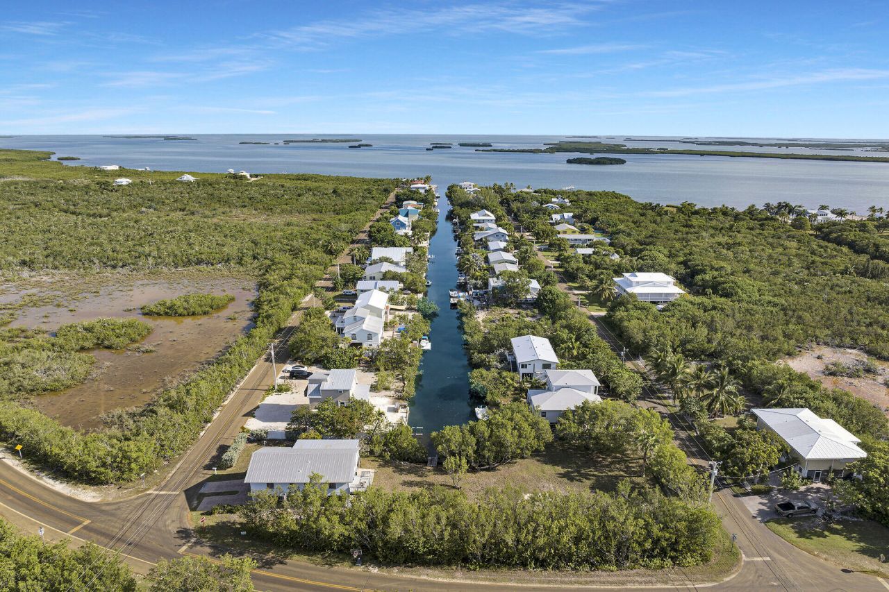 813 Hawksbill Lane, Sugarloaf, FL 33042 Photo