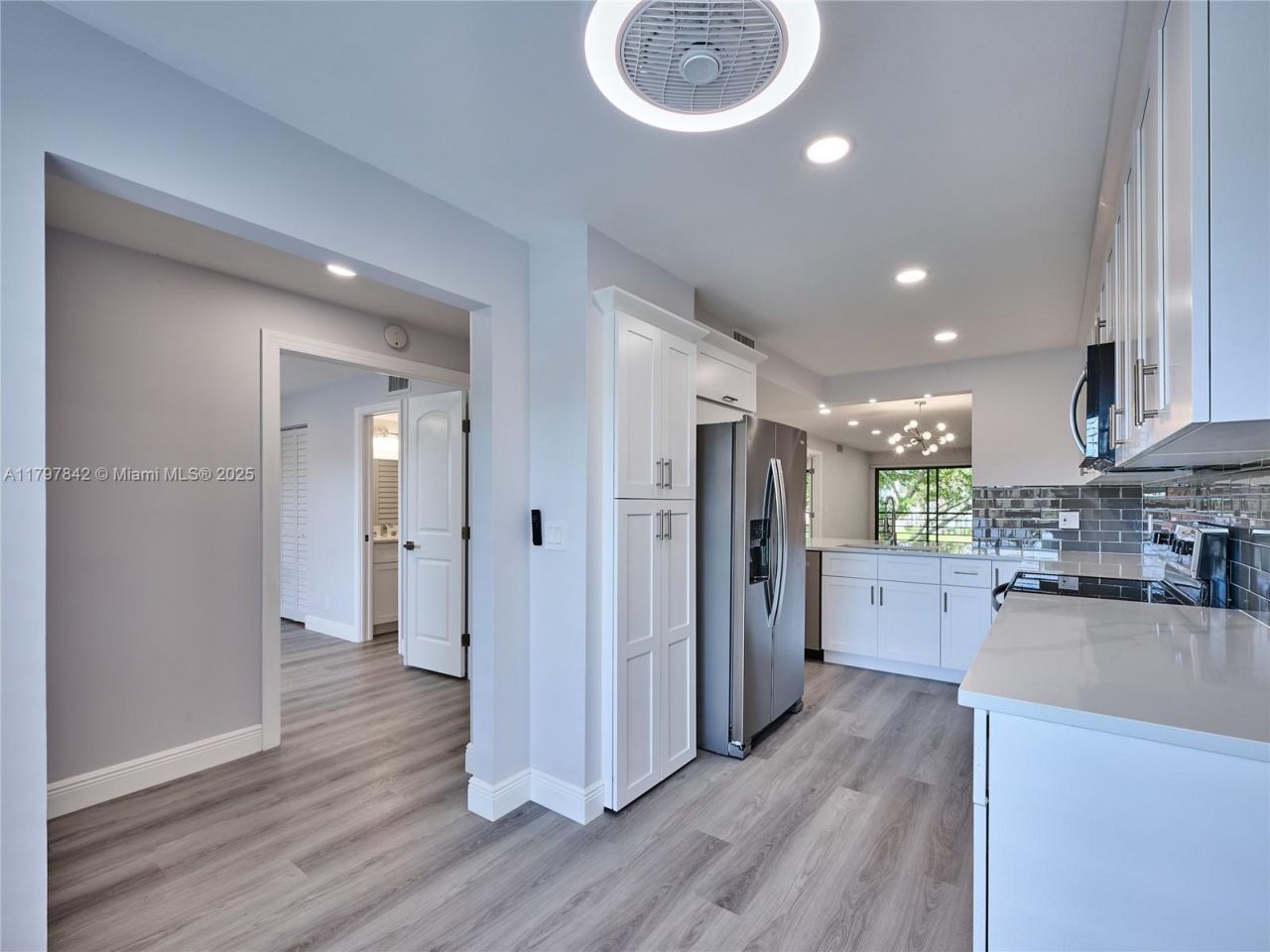 5380 Cedar Lake Dr, Unit 204, Boynton Beach, FL 33437 Photo