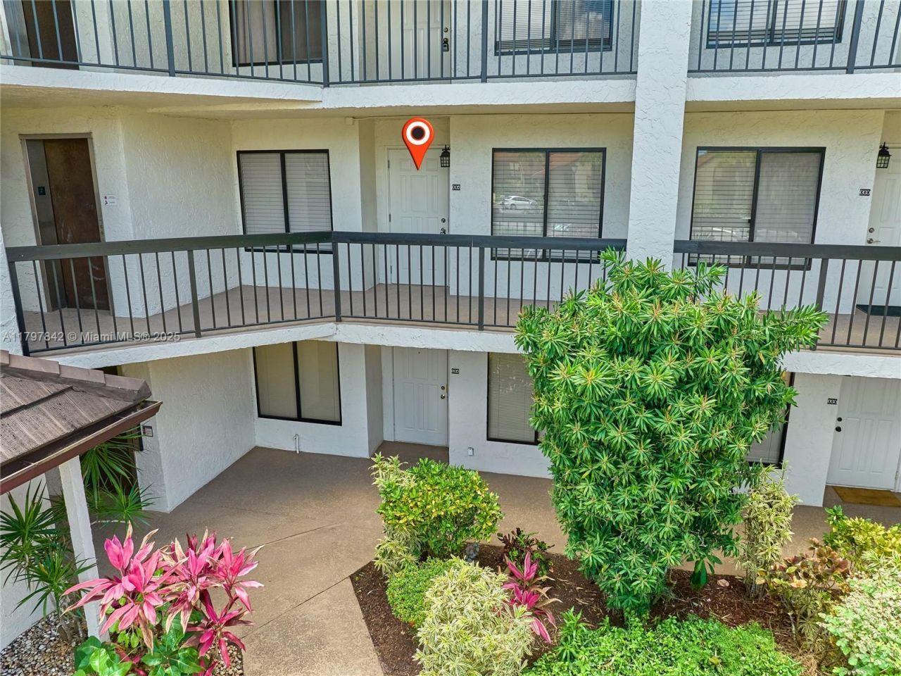 5380 Cedar Lake Dr, Unit 204, Boynton Beach, FL 33437 Photo