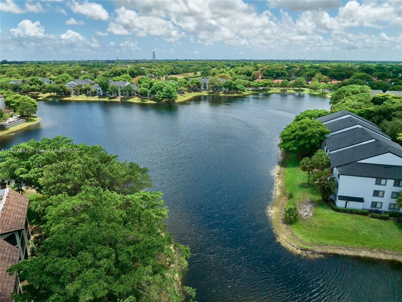 5380 Cedar Lake Dr, Unit 204, Boynton Beach, FL 33437 Photo