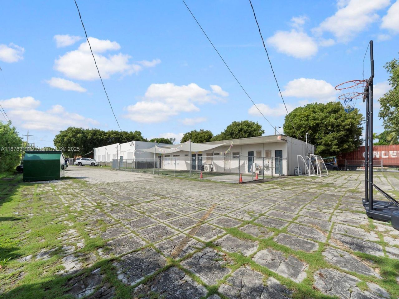 3001 NW 22nd Ave, Miami, FL 33142 Photo