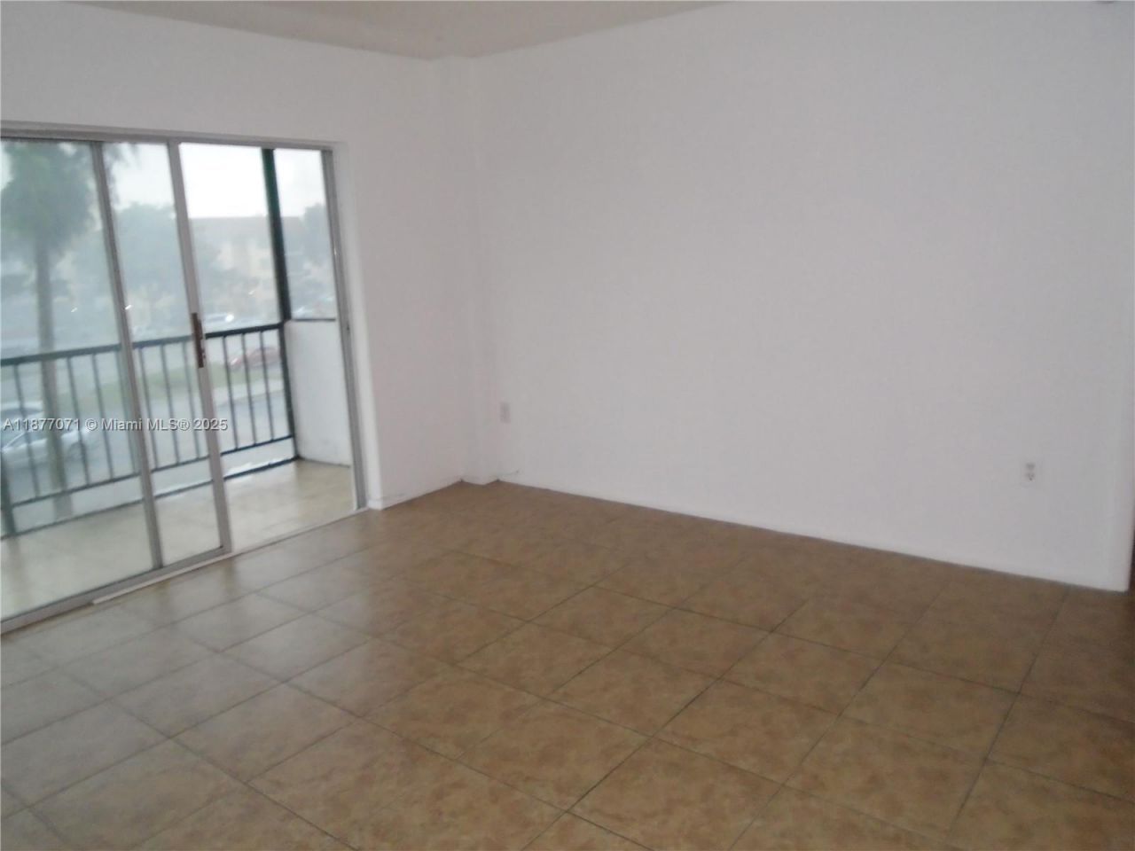 4174 Inverrary Dr, Unit 303, Lauderhill, FL 33319 Photo