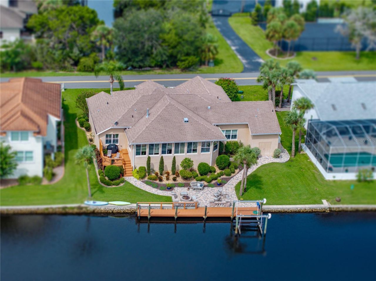 11972 W Riverhaven Drive, Homosassa, FL 34448 Photo