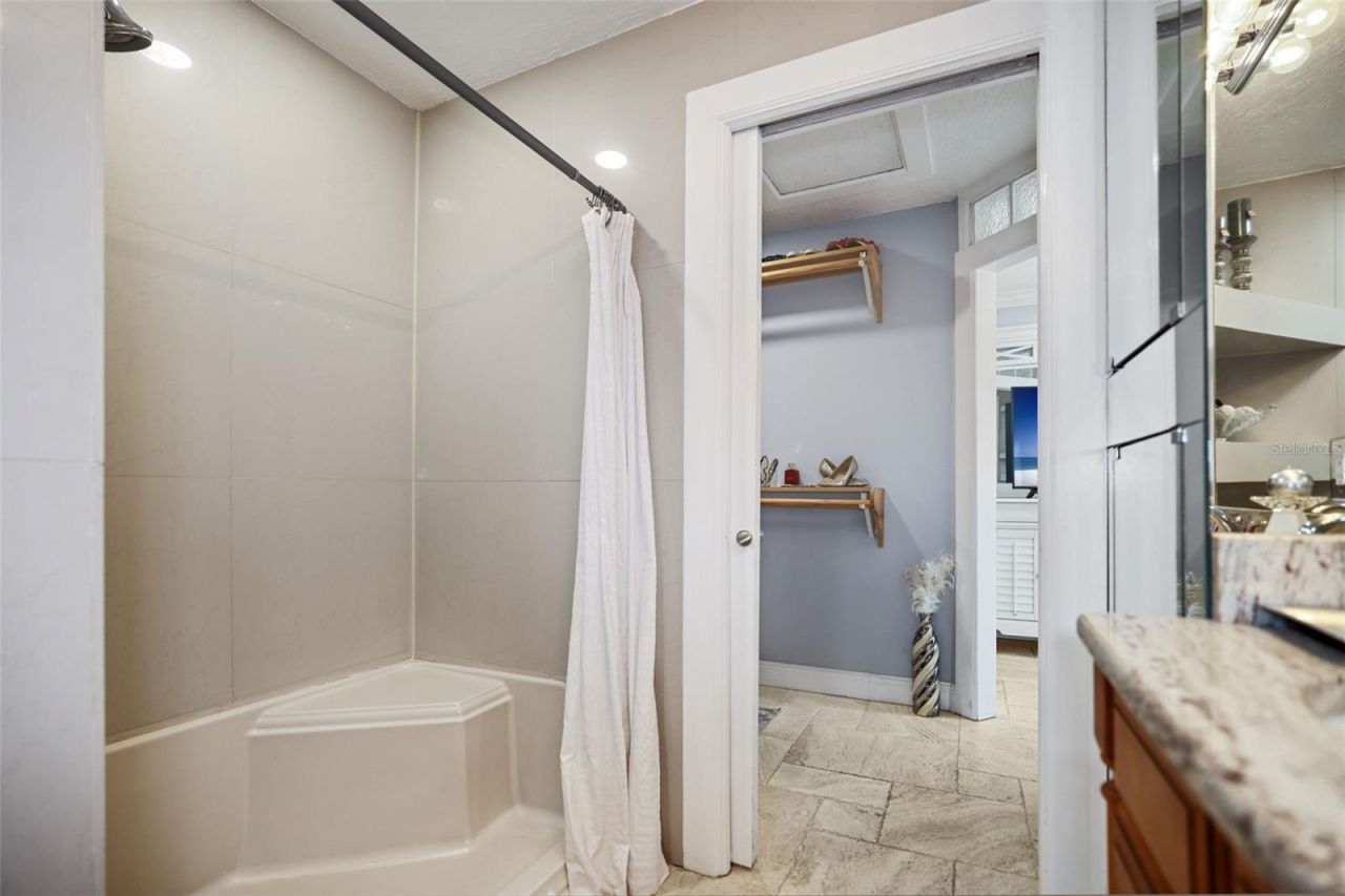 2035 28th Street S, Saint Petersburg, FL 33712 Photo