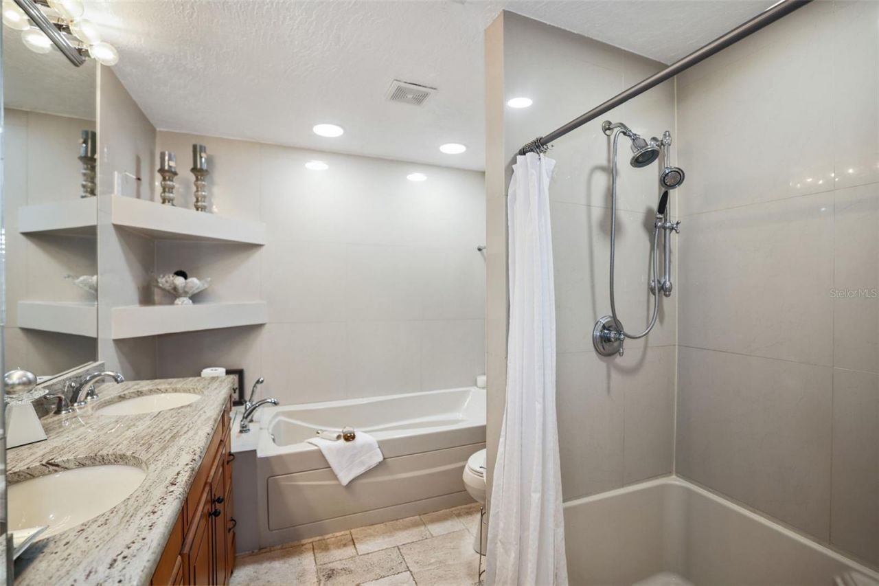 2035 28th Street S, Saint Petersburg, FL 33712 Photo