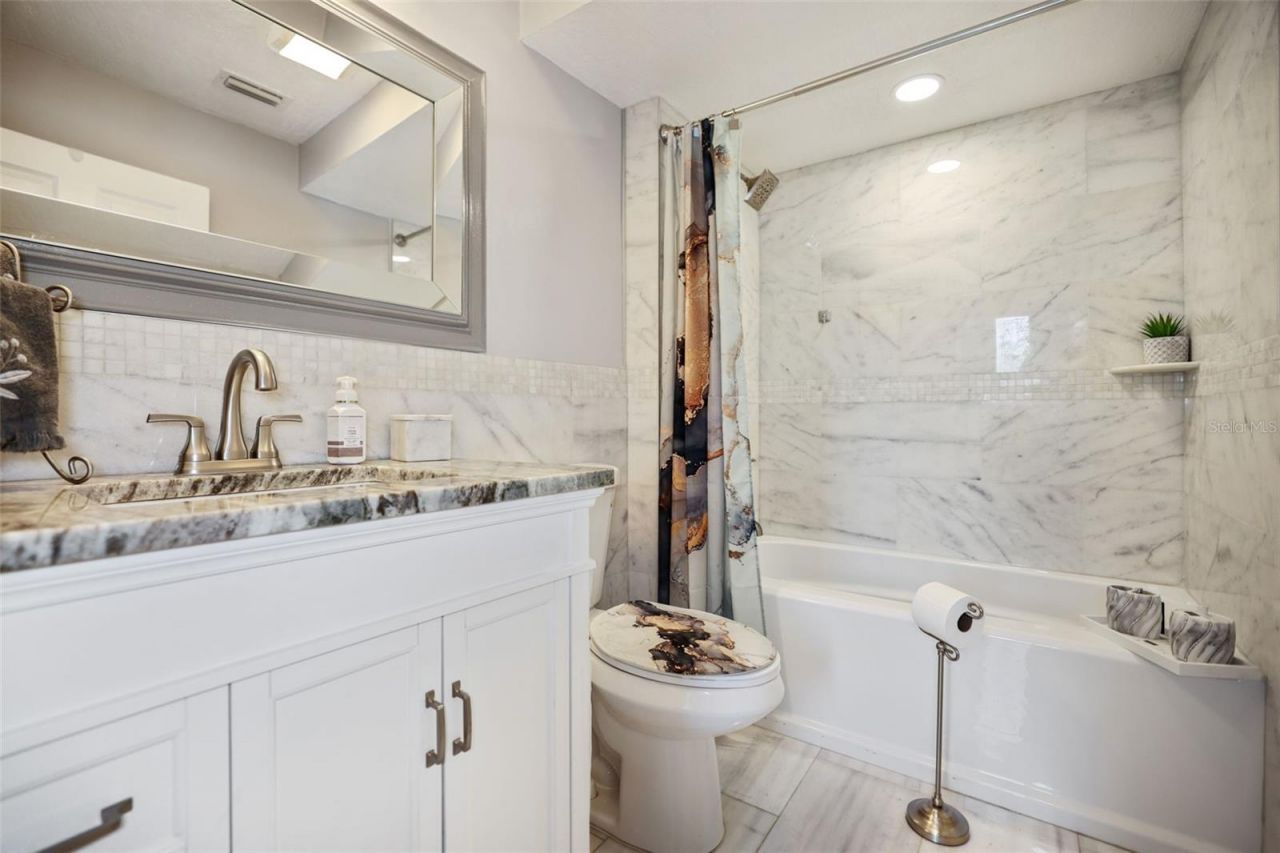 2035 28th Street S, Saint Petersburg, FL 33712 Photo