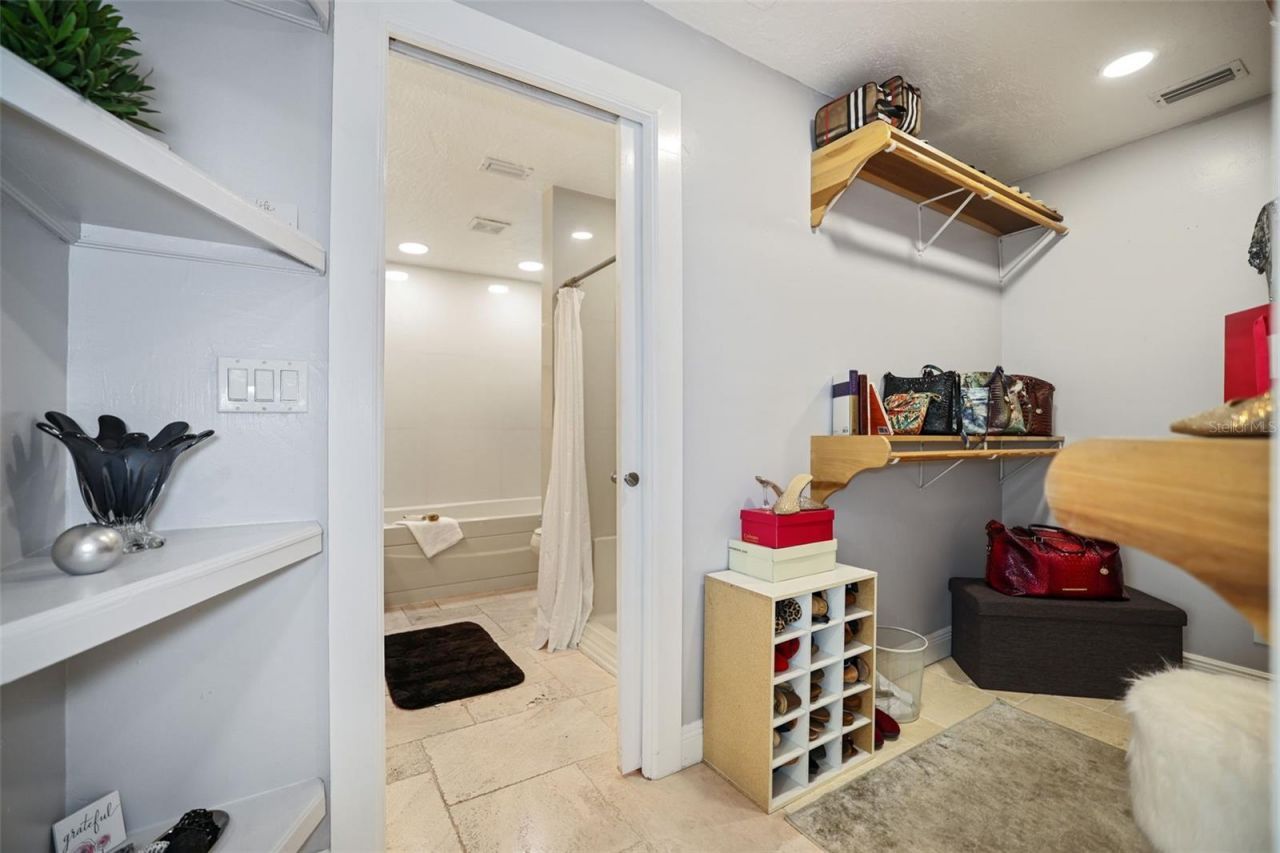 2035 28th Street S, Saint Petersburg, FL 33712 Photo