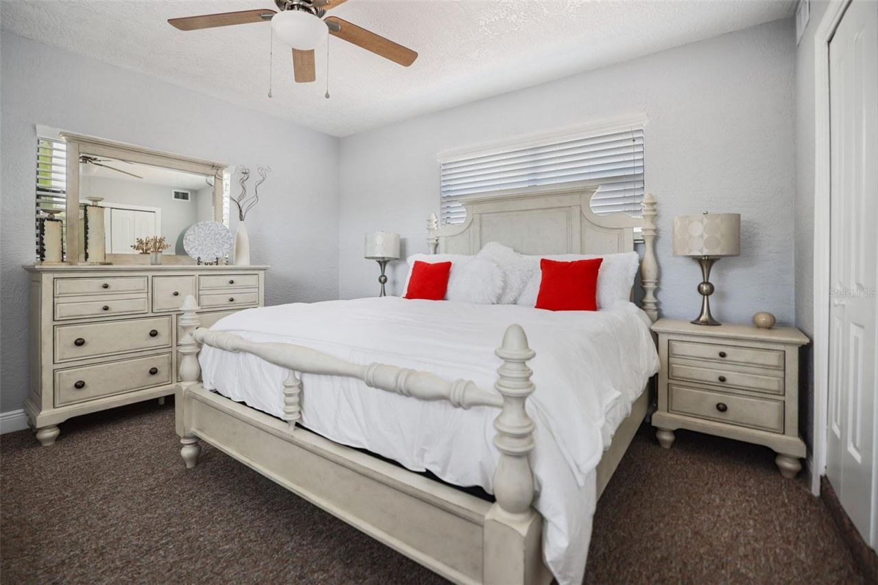 2035 28th Street S, Saint Petersburg, FL 33712 Photo