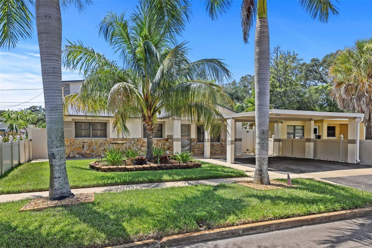 2035 28th Street S, Saint Petersburg, FL 33712 Photo