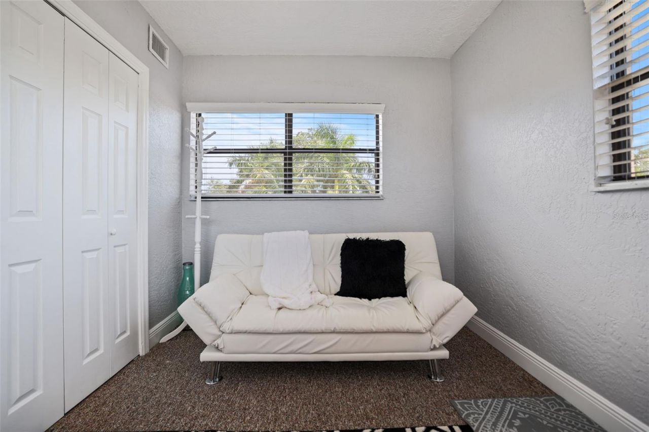 2035 28th Street S, Saint Petersburg, FL 33712 Photo