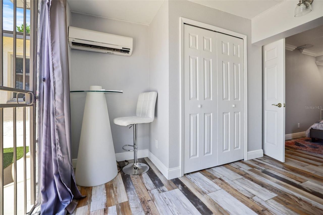 2035 28th Street S, Saint Petersburg, FL 33712 Photo