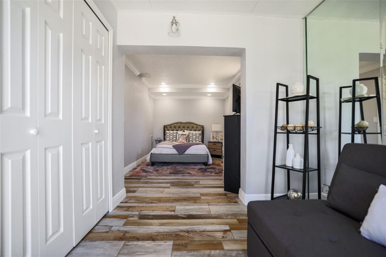 2035 28th Street S, Saint Petersburg, FL 33712 Photo