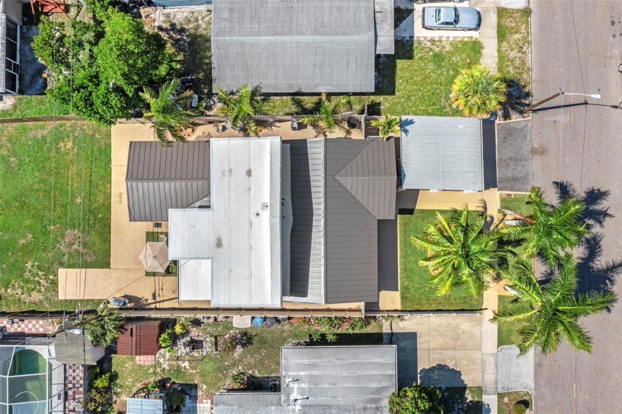 2035 28th Street S, Saint Petersburg, FL 33712 Photo