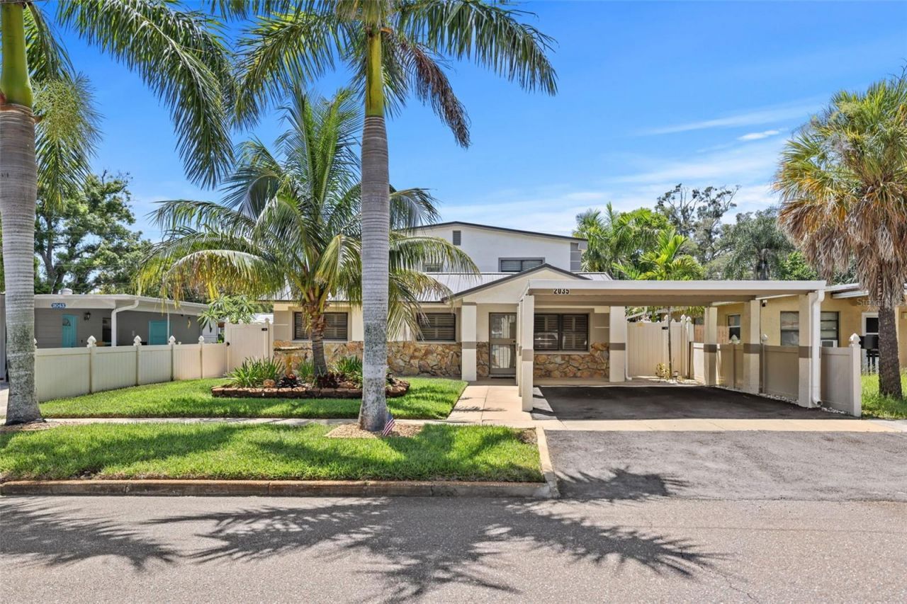 2035 28th Street S, Saint Petersburg, FL 33712 Photo