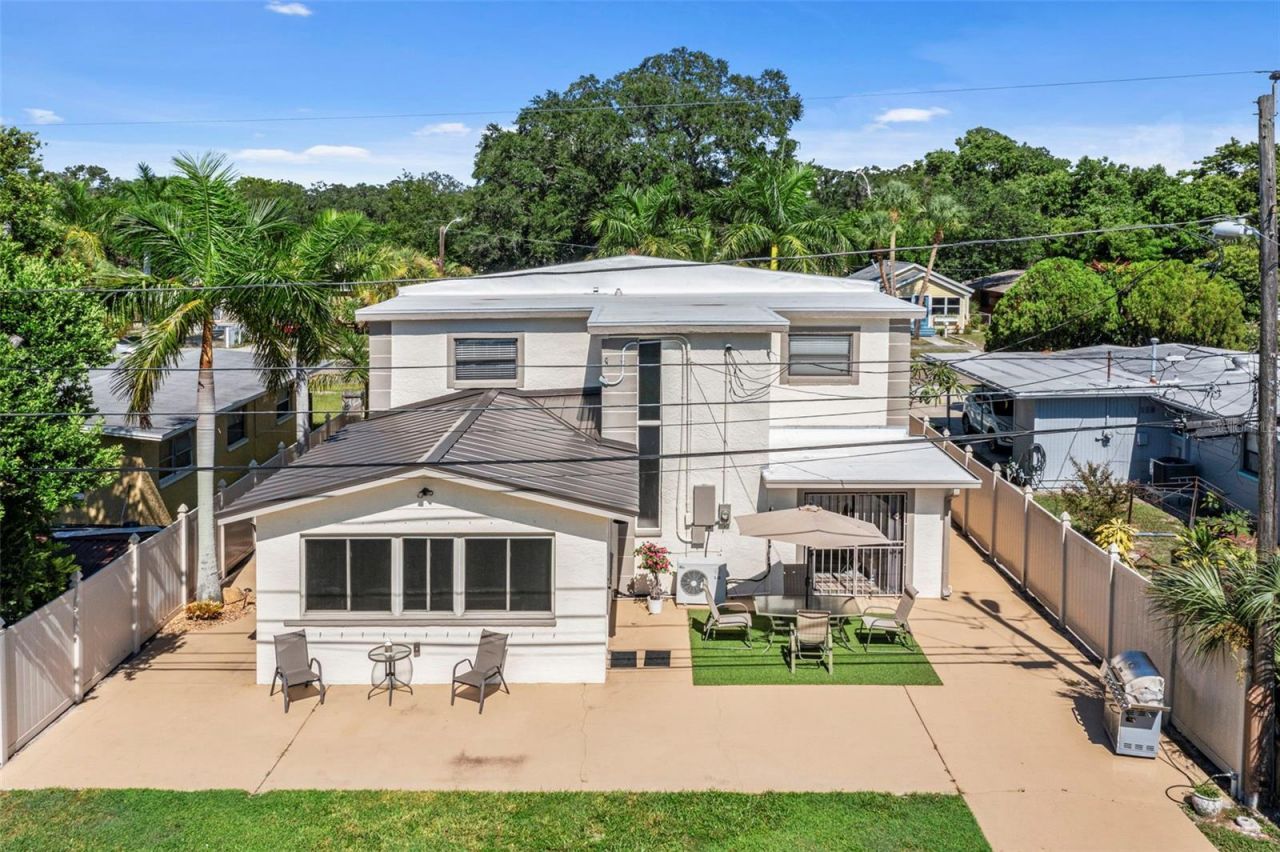 2035 28th Street S, Saint Petersburg, FL 33712 Photo