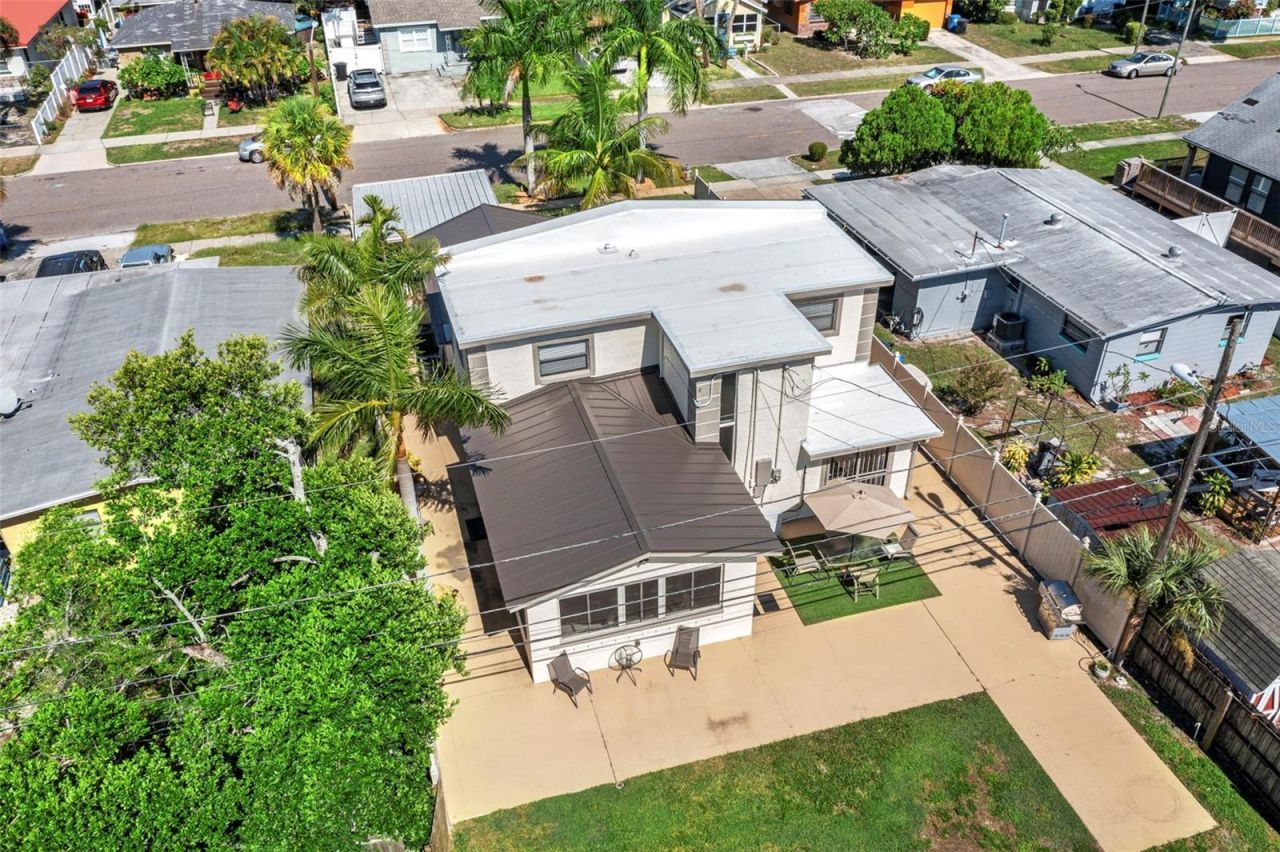 2035 28th Street S, Saint Petersburg, FL 33712 Photo