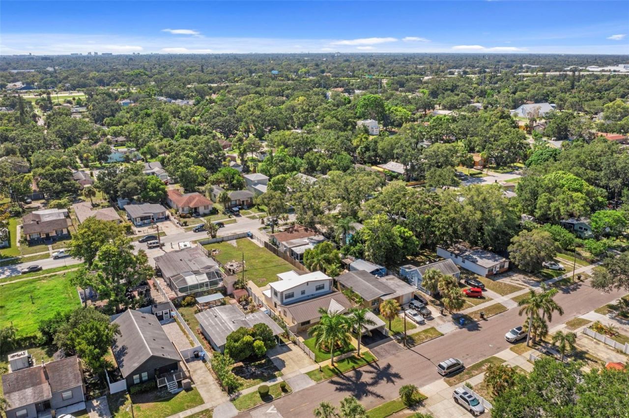 2035 28th Street S, Saint Petersburg, FL 33712 Photo