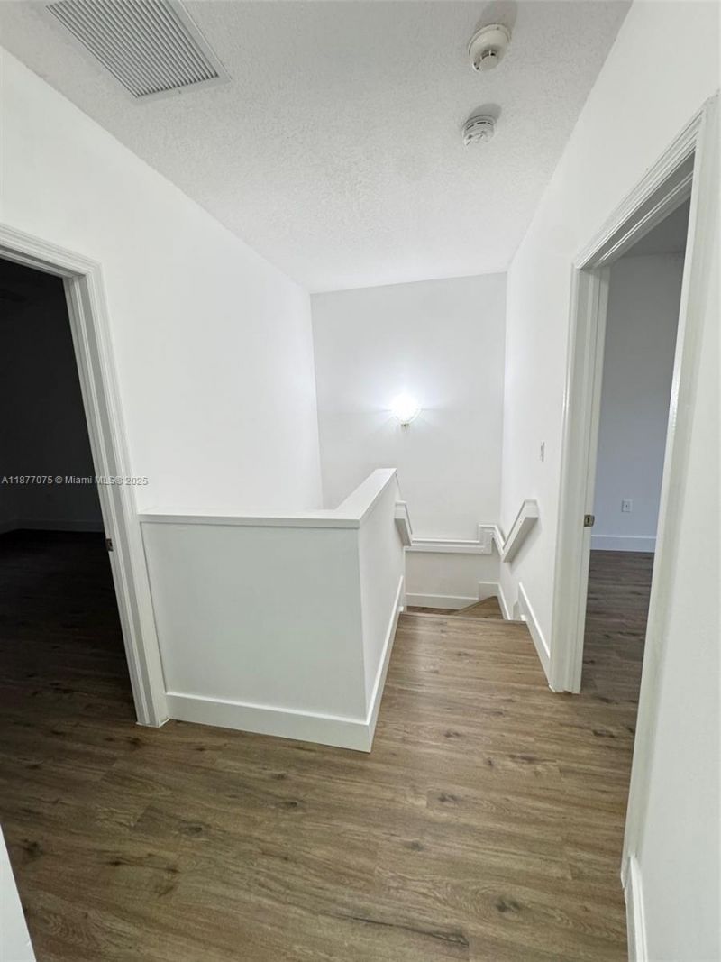 10170 SW 88th St, Unit 305, Miami, FL 33176 Photo