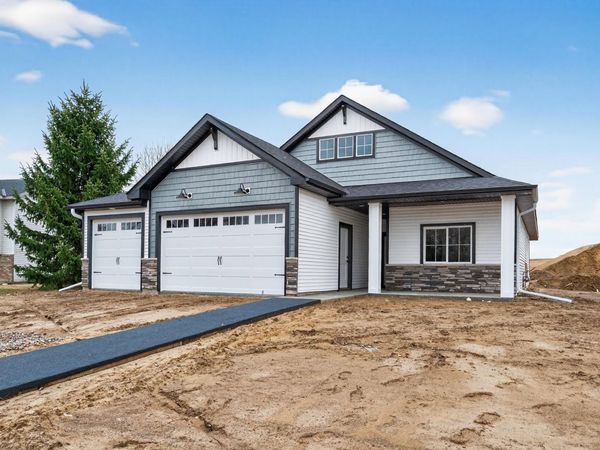 1231 Honeysuckle Lane, Cambridge, MN 55008