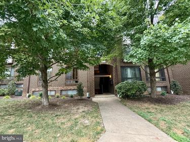 122 ROBERTS LANE, Unit 400, ALEXANDRIA, VA 22314