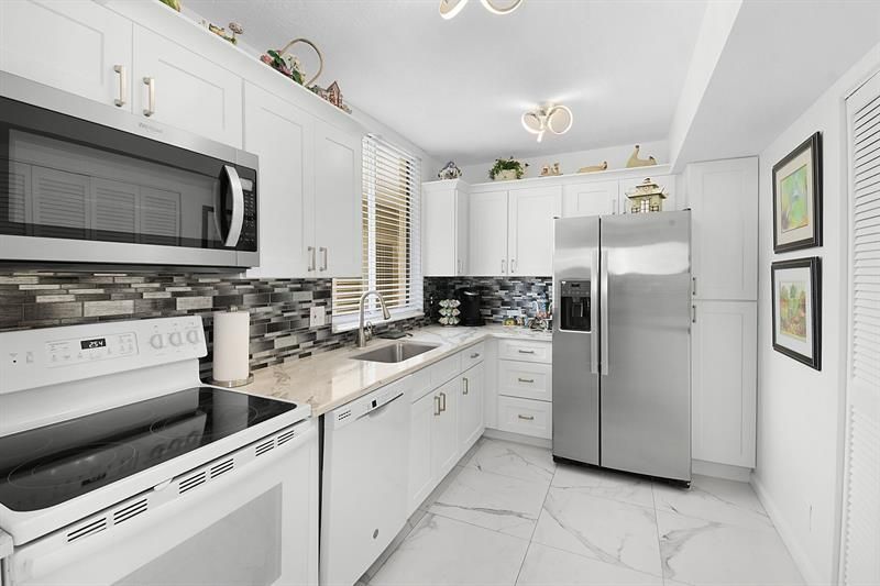 3412 NE Causeway Blvd, Unit 103, Jensen Beach, FL 34957 Photo