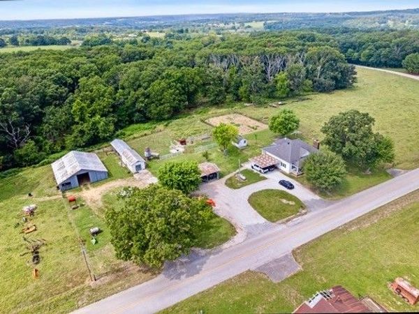 17273 London Road, Garfield, AR 72732