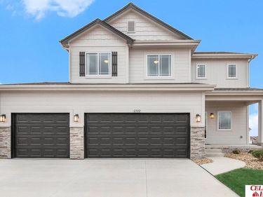 6045 N 183 Avenue, Elkhorn, NE 68022