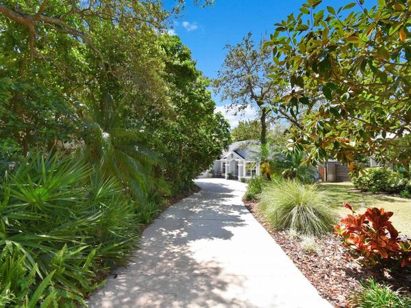 123 Whispering Oaks Circle, St Augustine, FL 32080