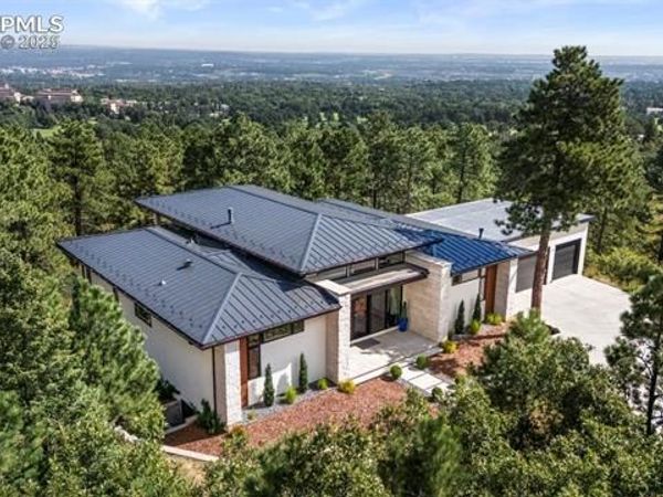 17 Midland Road, Colorado Springs, CO 80906