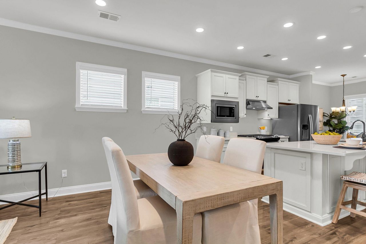 214 Garden Gate Way Photo 10