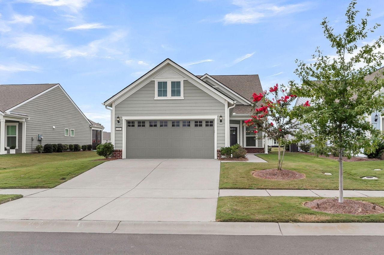 214 Garden Gate Way Photo 2