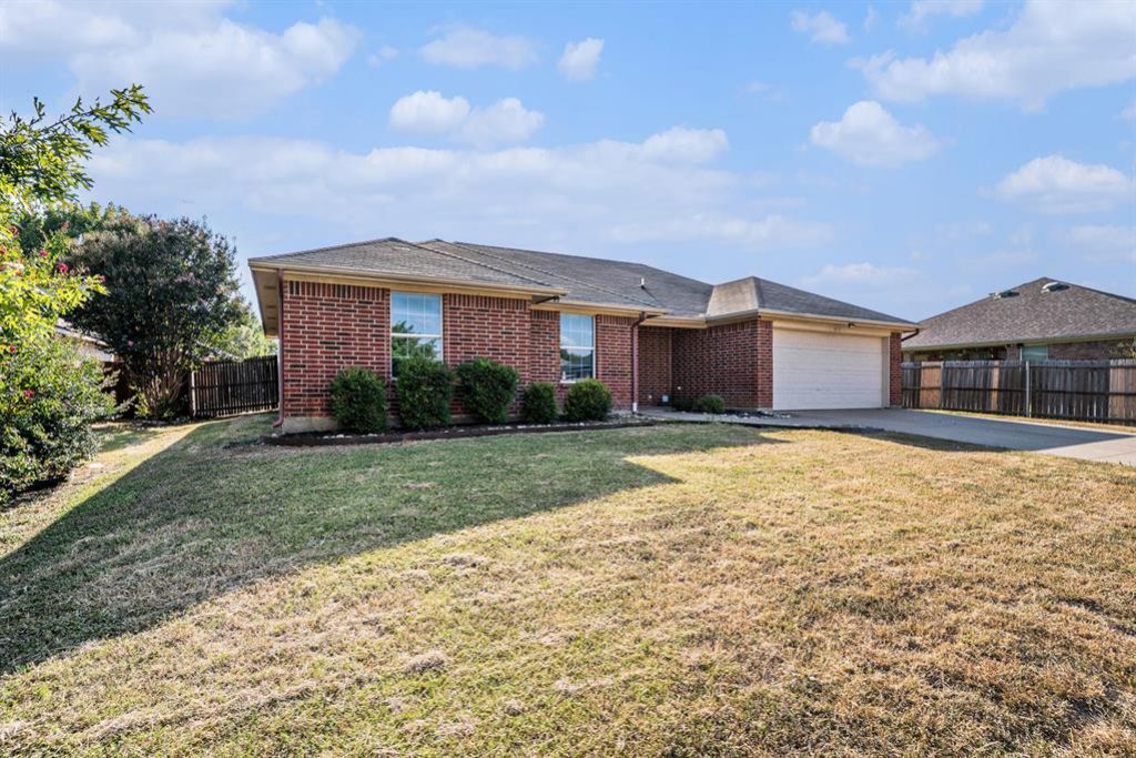 609 Whitefish Drive, Cleburne, TX 76033 Main Photo