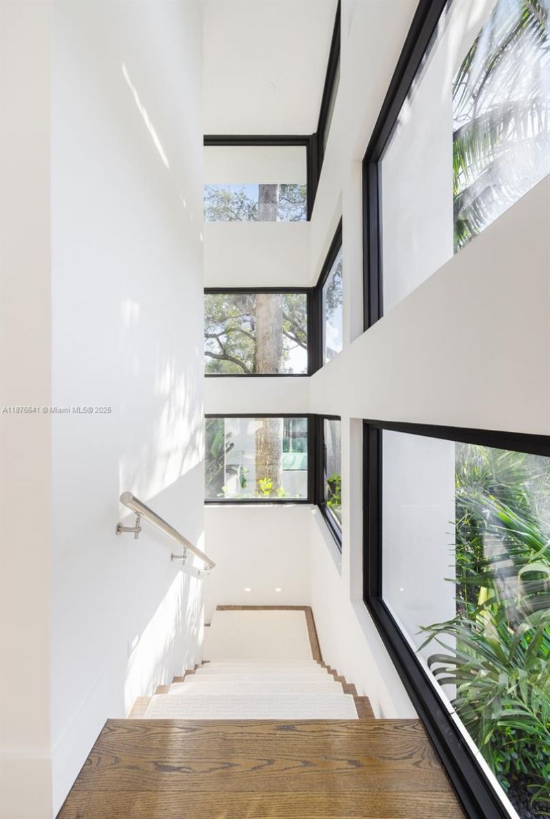 2321 Trapp Ave, Coconut Grove, FL 33133 Photo