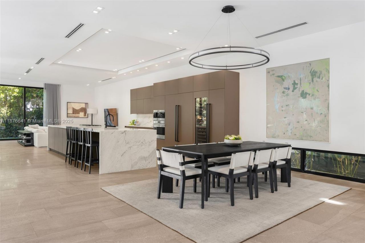 2321 Trapp Ave, Coconut Grove, FL 33133 Photo