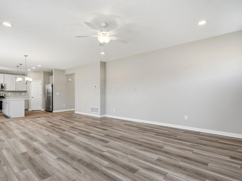 413 Fannin Drive, Pataskala, OH 43062 Photo 13